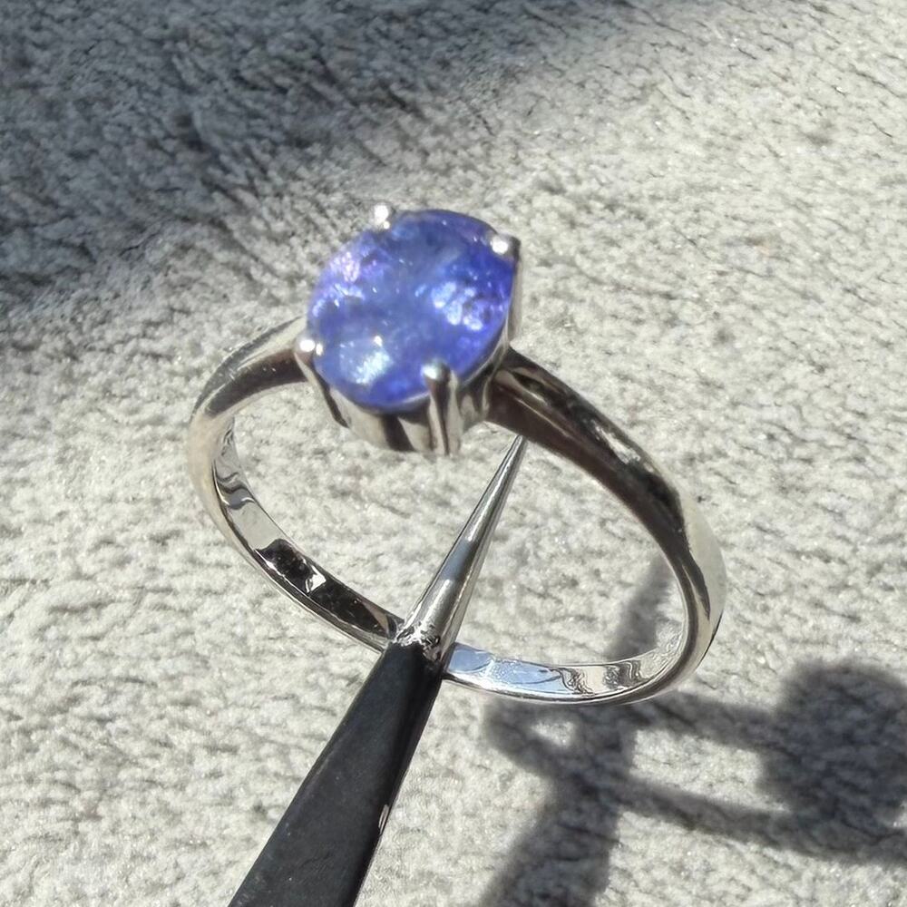 Stamped 925 Sterling Silver Natural Tanzanite Ring size 8